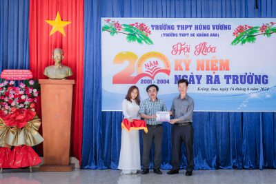 Cựu học sinh Trường THPT Hùng Vương về tổ chức Hội khoá sau 20 năm ra trường